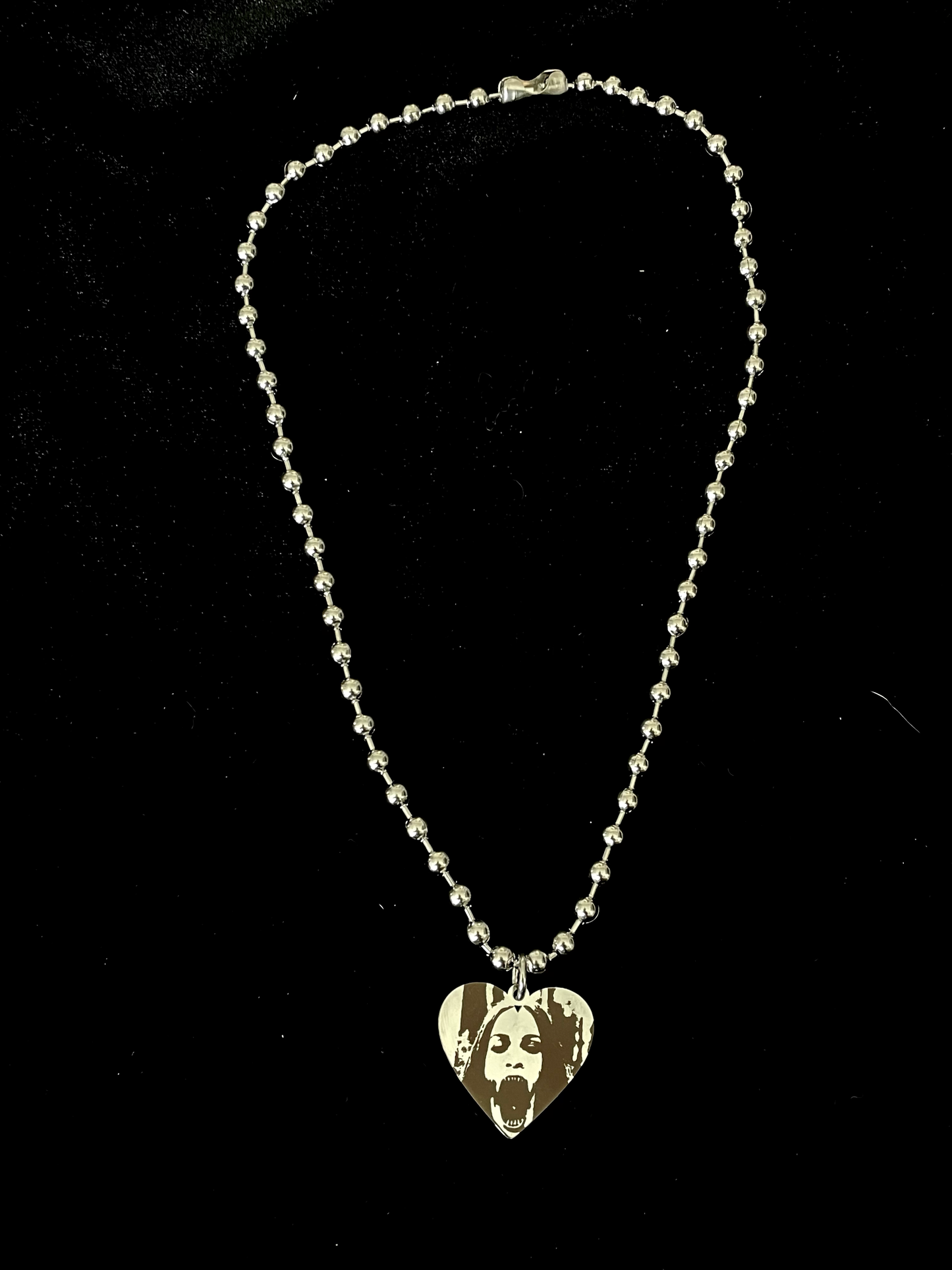 JENNIFERS BODY BALL CHAIN CHOKER