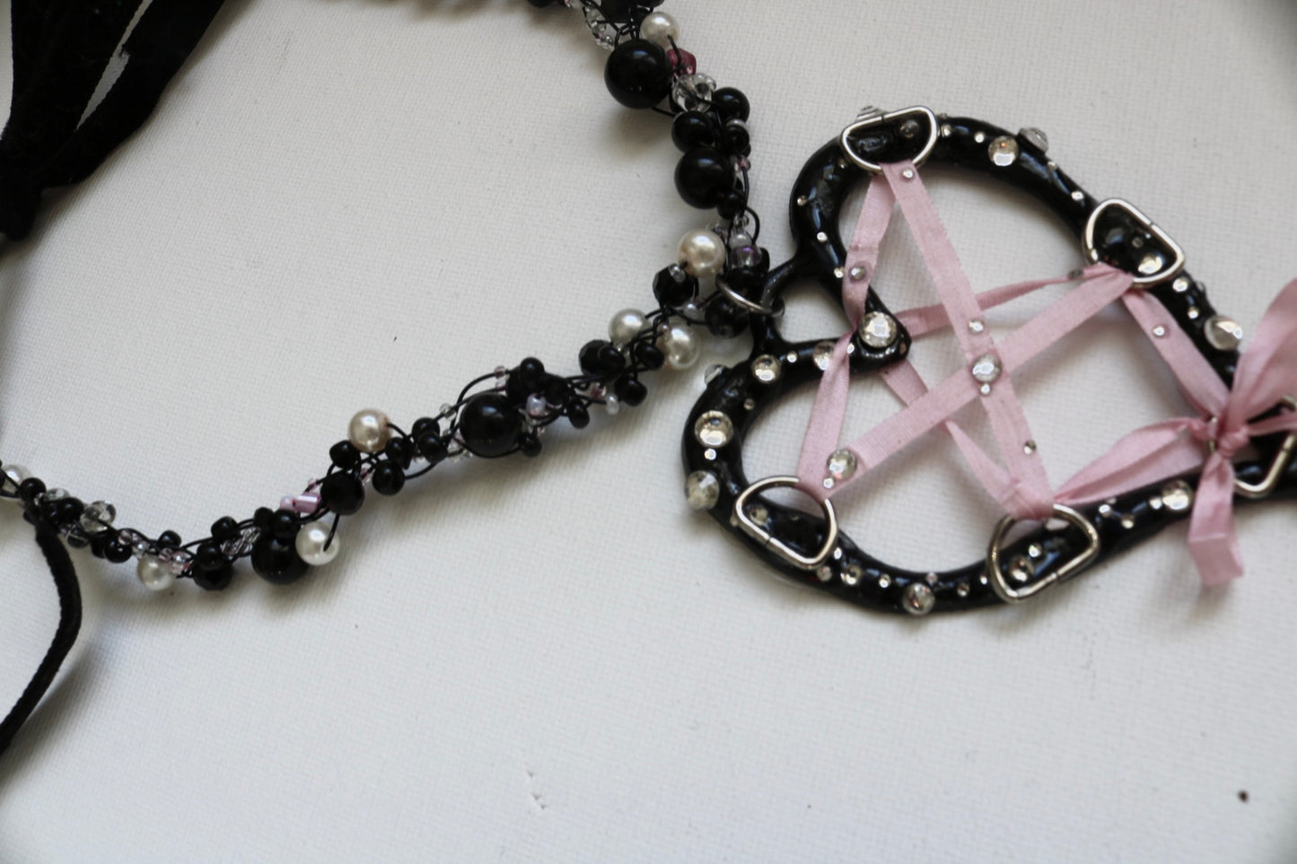 utopia choker
