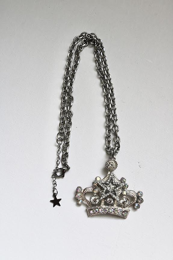aris rhinestone crown necklace