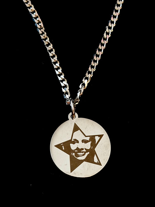 PEARL - HORROR MOVIE CHAIN NECKLACE