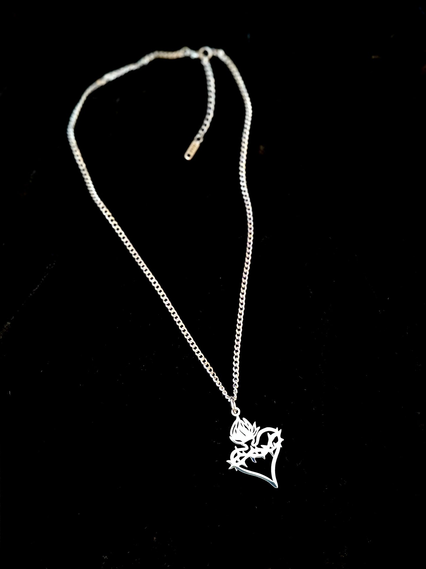 SACRED HEART CHAIN NECKLACE - GOLD AND SILVER
