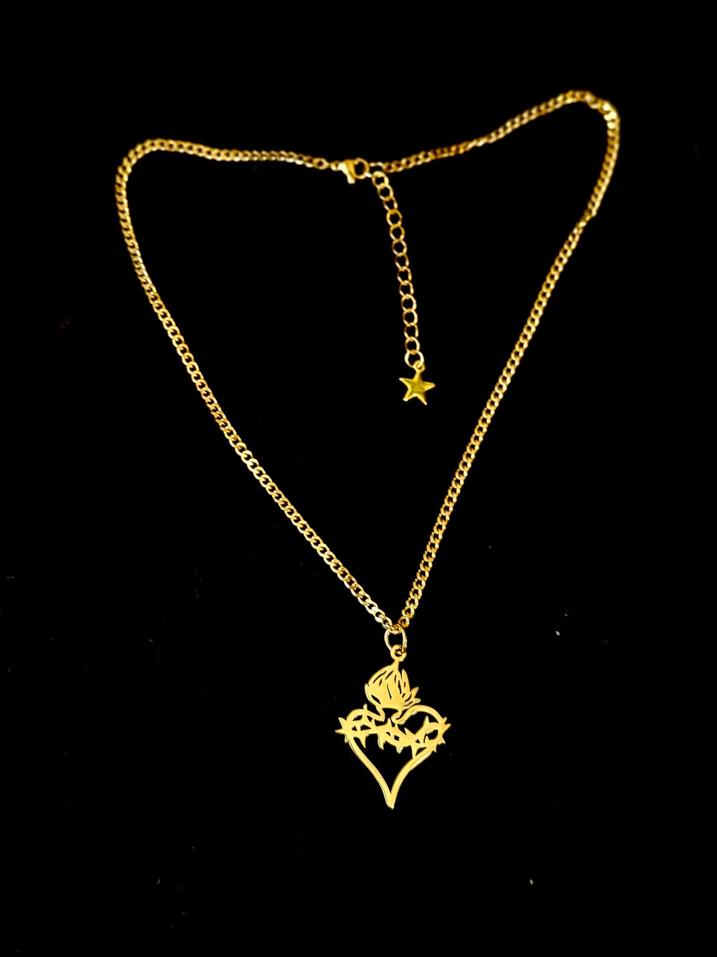 SACRED HEART CHAIN NECKLACE - GOLD AND SILVER