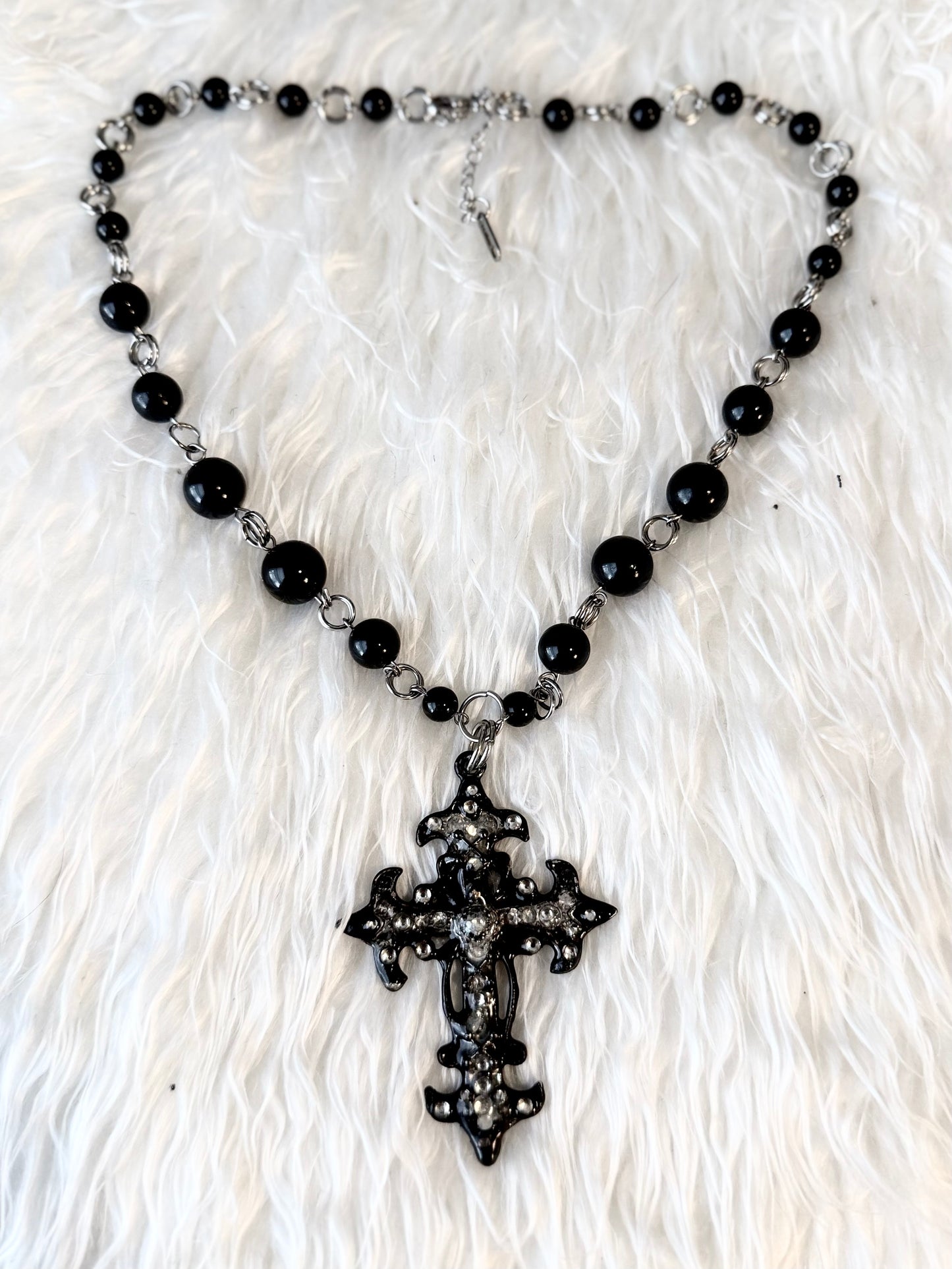 thrash 002 black beaded cross choker