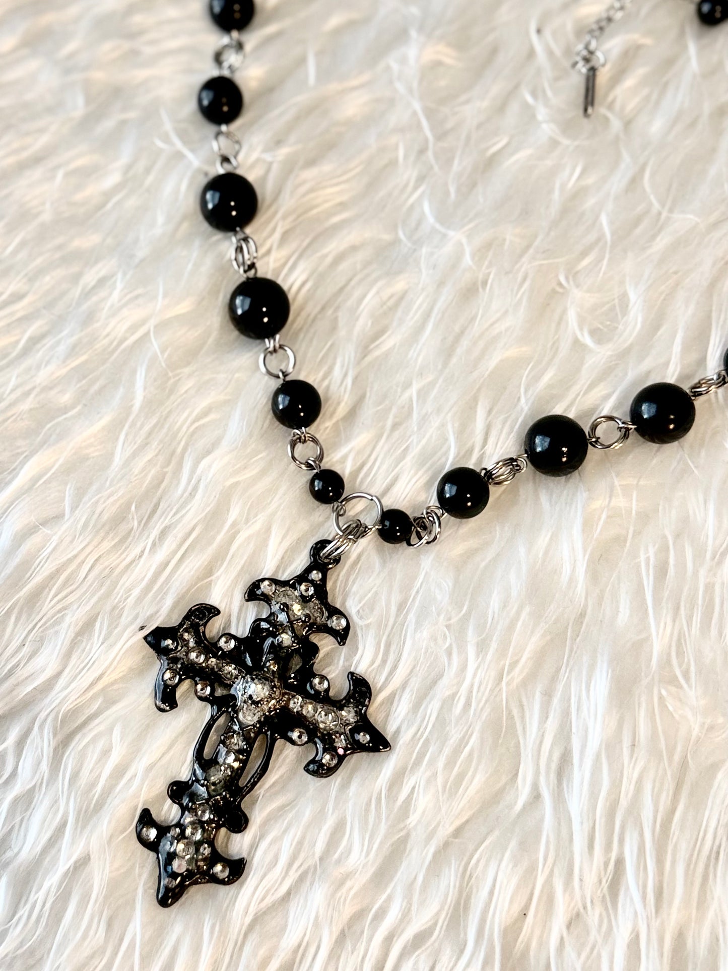 thrash 002 black beaded cross choker