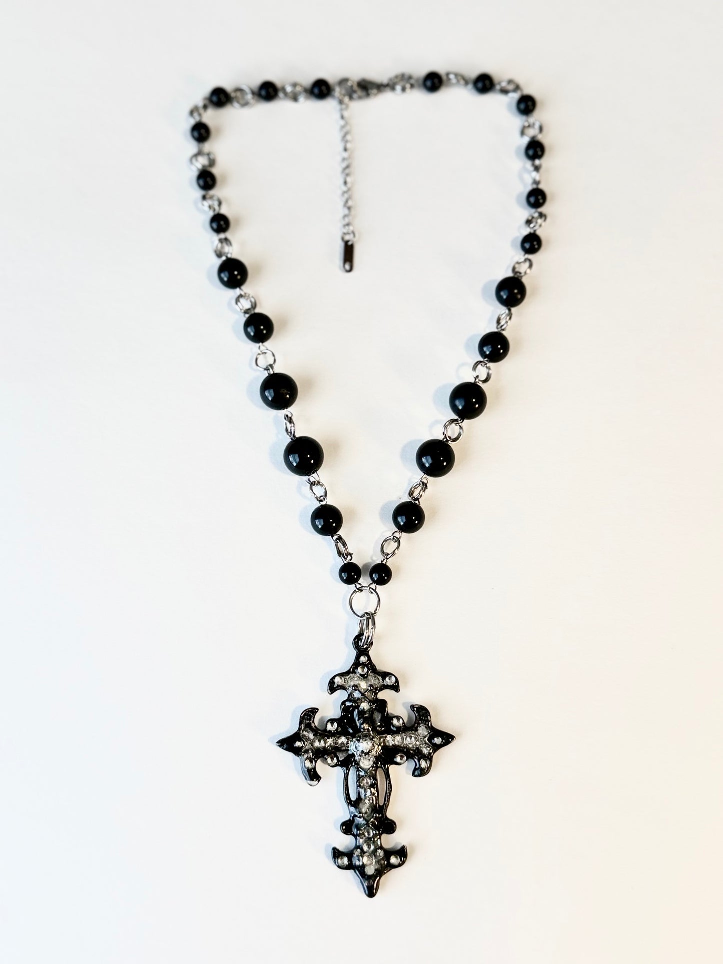 thrash 002 black beaded cross choker