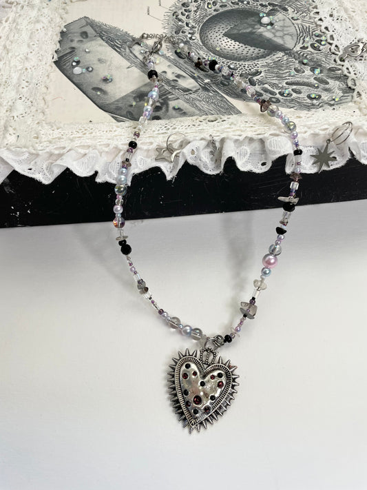 spiked heart beaded necklace v.1